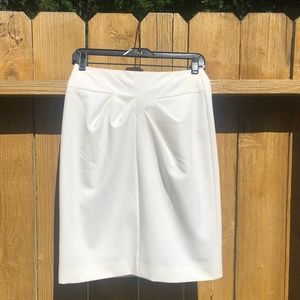 Victoria's Secret Creme Pencil Skirt, Size 6
